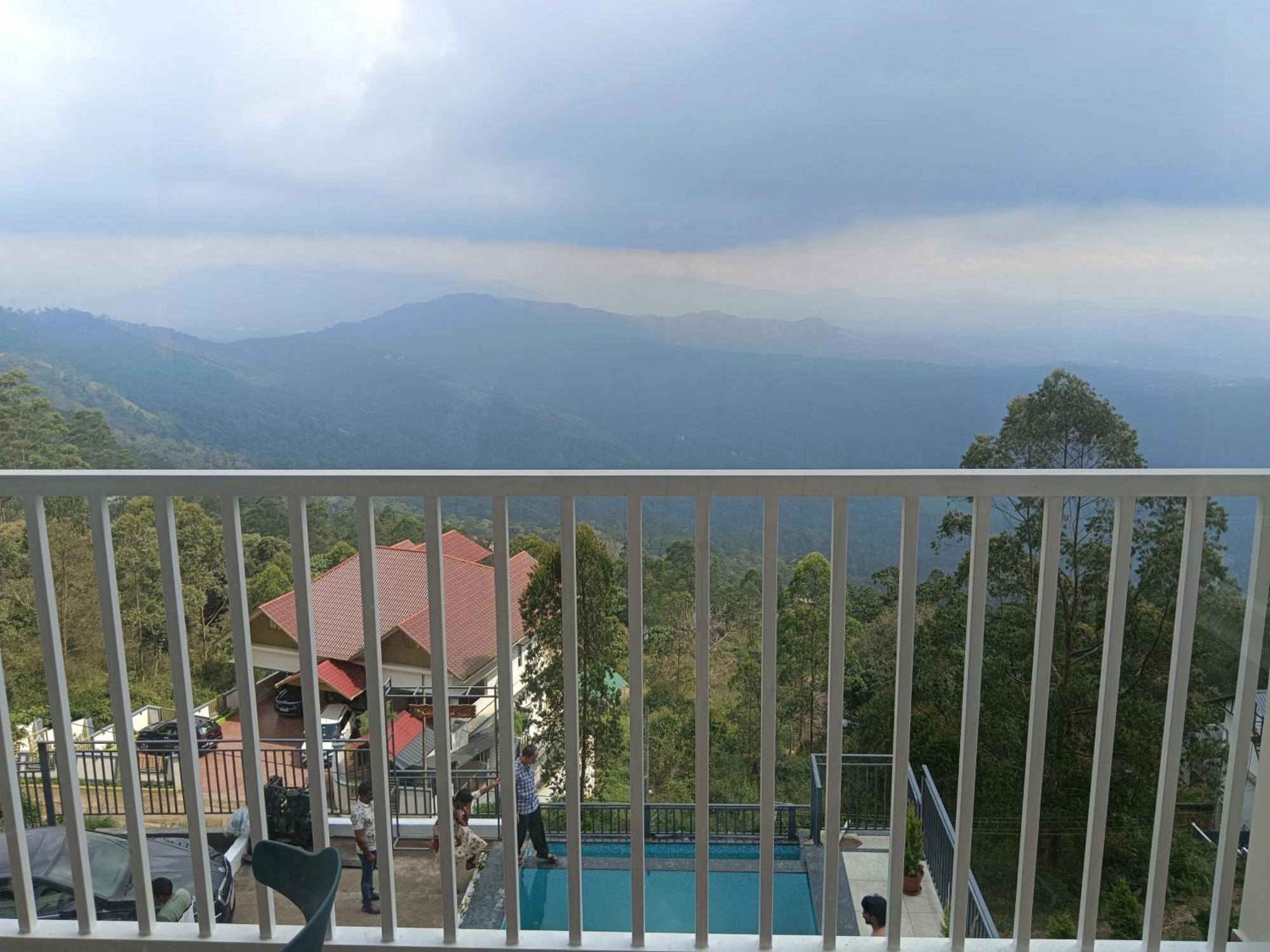 The Clouds End Hotel Devikolam Exterior photo